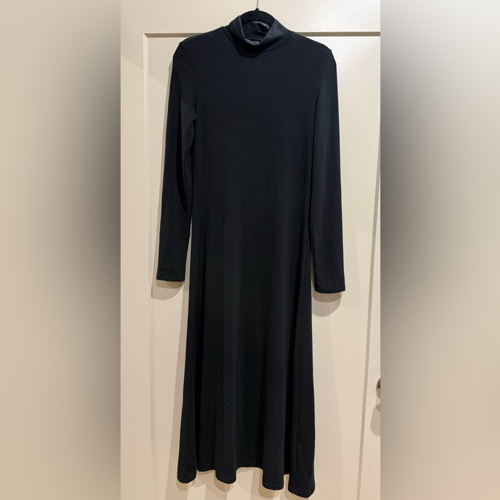 ZARA MIDI TURTLENECK DRESS WITH LONG SLEEVES. A-LINE SILHOUETTE